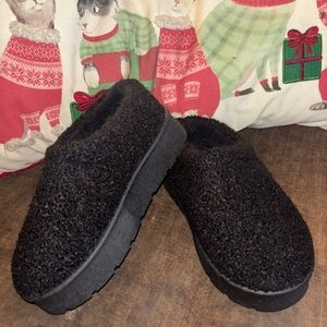 Black Sherpa Slip Ons
